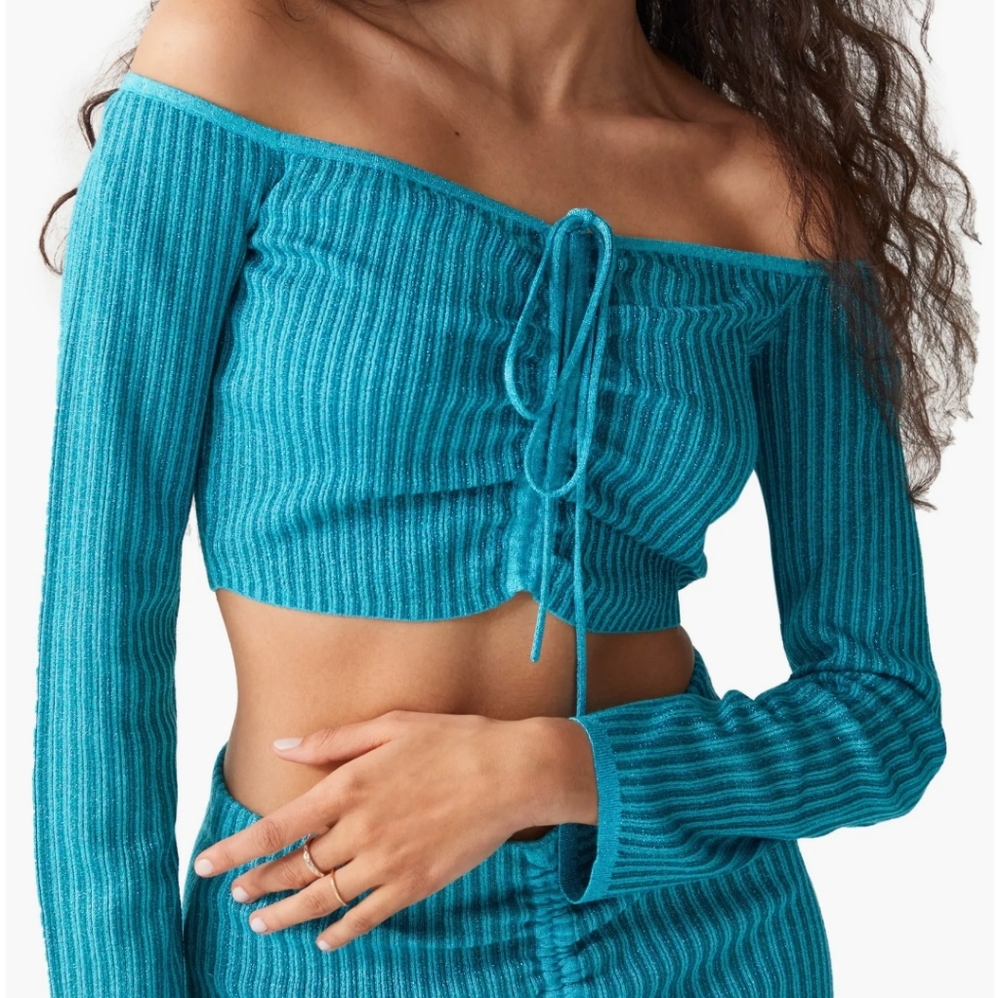 & Other Stories Off the Shoulder Crop Top